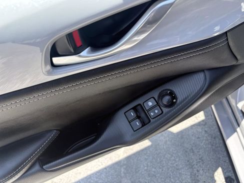 Used 2026 MAZDA MX-5 Miata RF Grand Touring RWD image 18