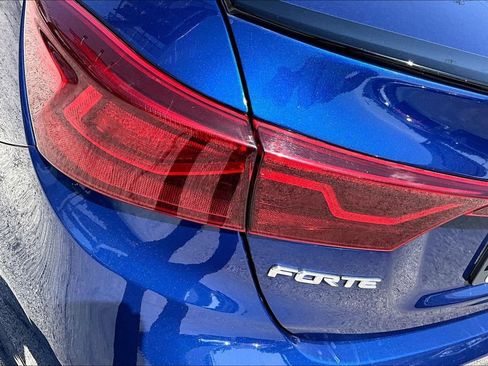 Used 2021 Kia Forte GT-Line FWD image 38