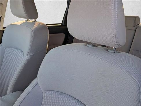 Used 2015 Subaru Forester 2.5i Premium w/ All-Weather Package image 8