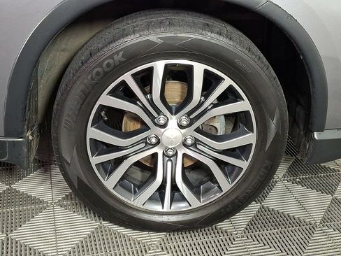 Used 2018 Mitsubishi Outlander ES AWD/4WD image 11