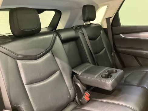Used 2017 Cadillac XT5 Luxury FWD image 48