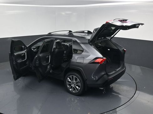 Used 2023 Toyota RAV4 XLE Premium image 20