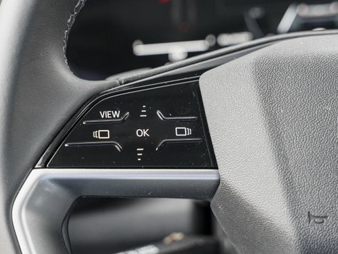 Certified 2025 Audi Q5 Premium w/ Convenience Package image 18