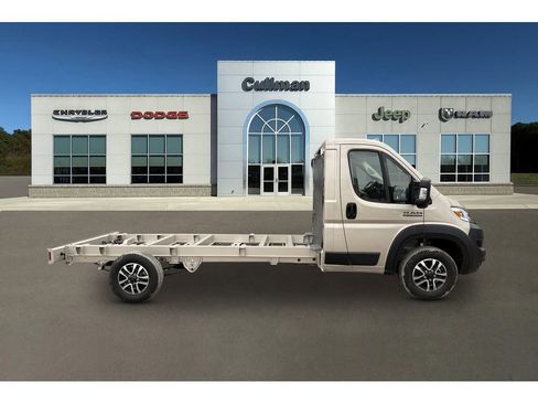 New 2025 RAM ProMaster 3500 w/ Quick Order Package 22G SLT image 2