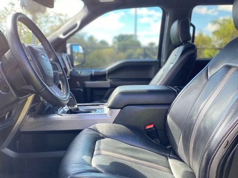 Used 2019 Ford F150 Platinum w/ Equipment Group 701A Luxury AWD/4WD image 10