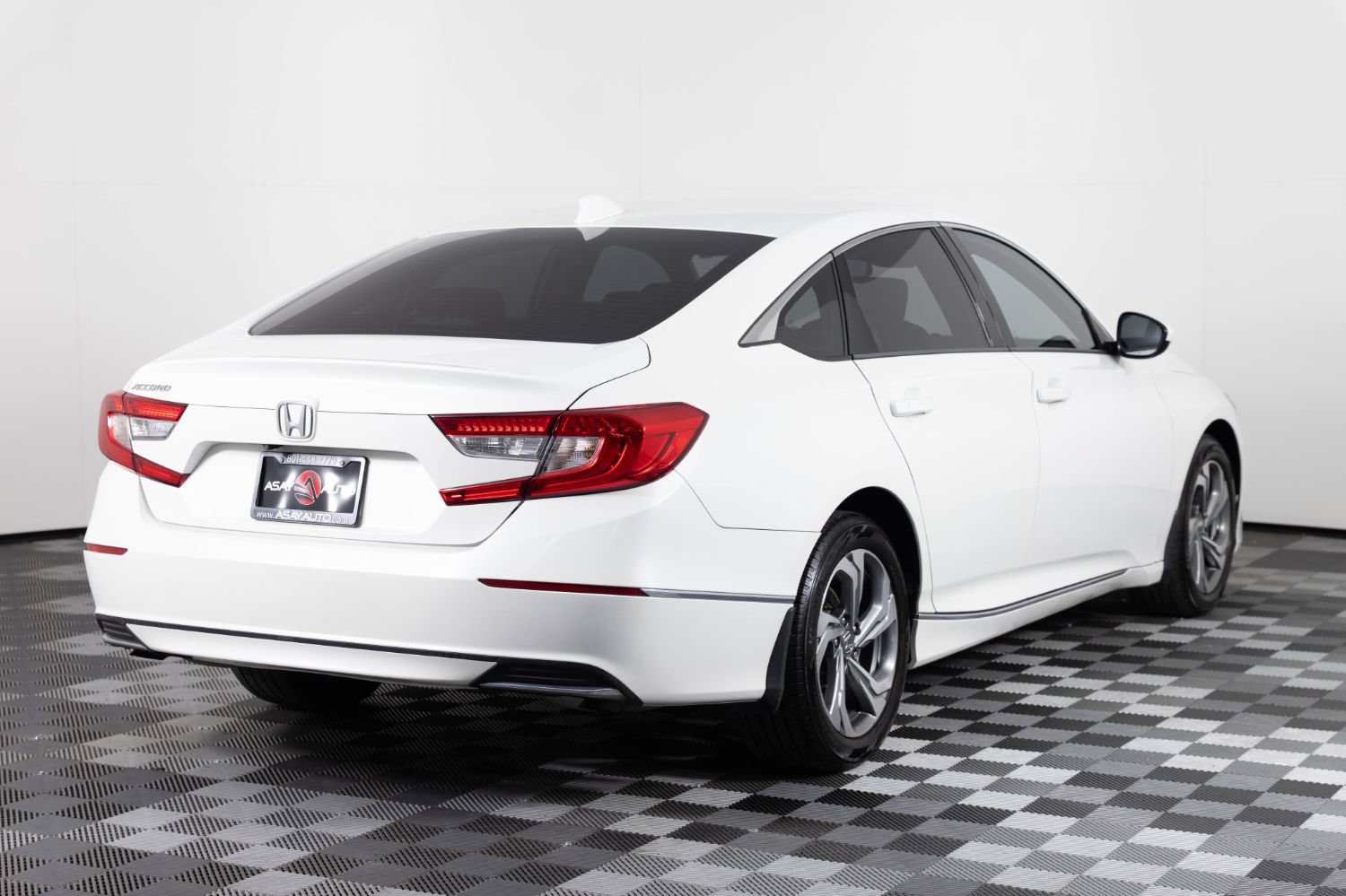 Used 2018 Honda Accord EX image 7