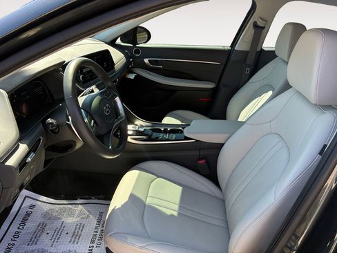 Used 2022 Hyundai Sonata Limited image 9