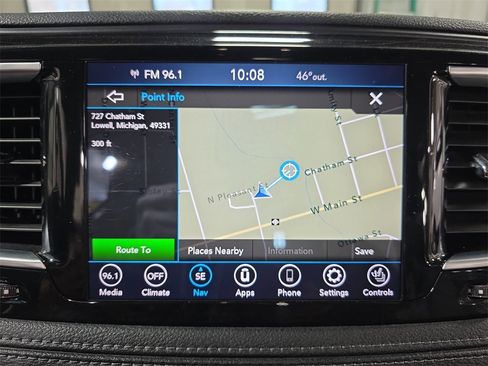 Used 2020 Chrysler Pacifica Limited image 23