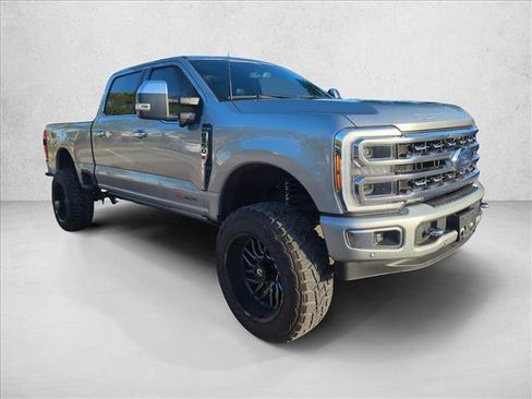Used 2024 Ford F350 Platinum AWD/4WD image 3