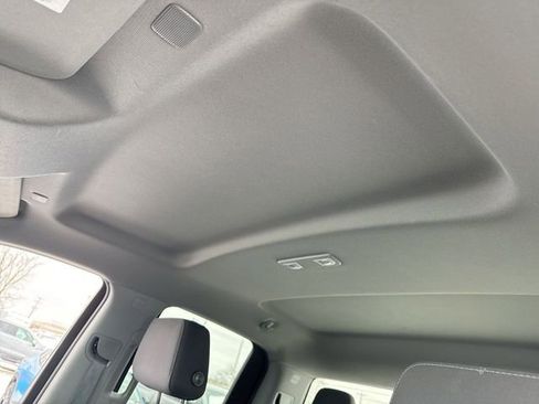 Used 2020 Chevrolet Silverado 1500 LT w/ Convenience Package AWD/4WD image 22