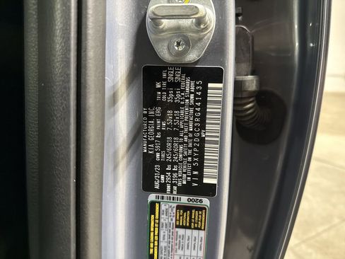 Used 2024 Kia Telluride LX AWD/4WD image 29