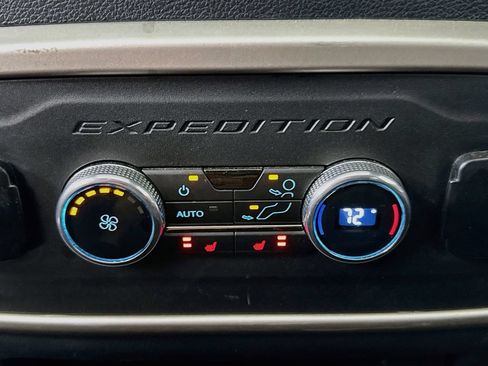 Used 2022 Ford Expedition Max Limited AWD/4WD image 26