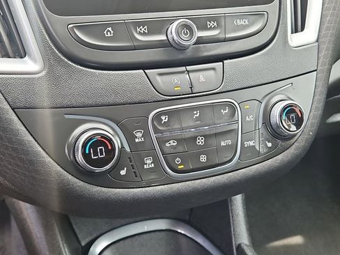 Used 2023 Chevrolet Malibu LT FWD image 26