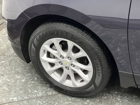 Used 2018 Chevrolet Equinox LT image 28