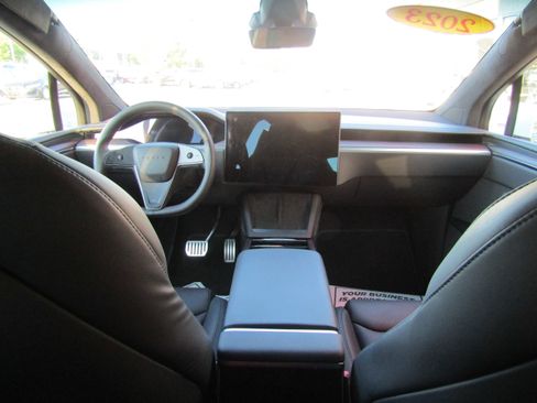 Used 2023 Tesla Model X AWD/4WD image 22