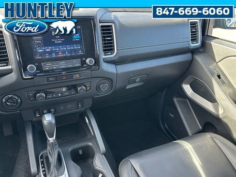 Used 2024 Nissan Frontier SL w/ Technology Package image 14