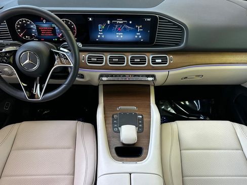Used 2025 Mercedes-Benz GLE 450 4MATIC image 15