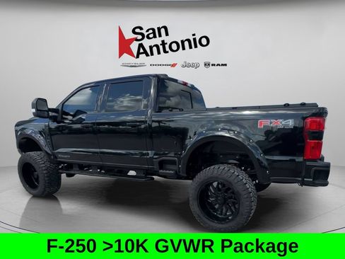 Used 2023 Ford F250 Lariat w/ Lariat Ultimate Package AWD/4WD image 9