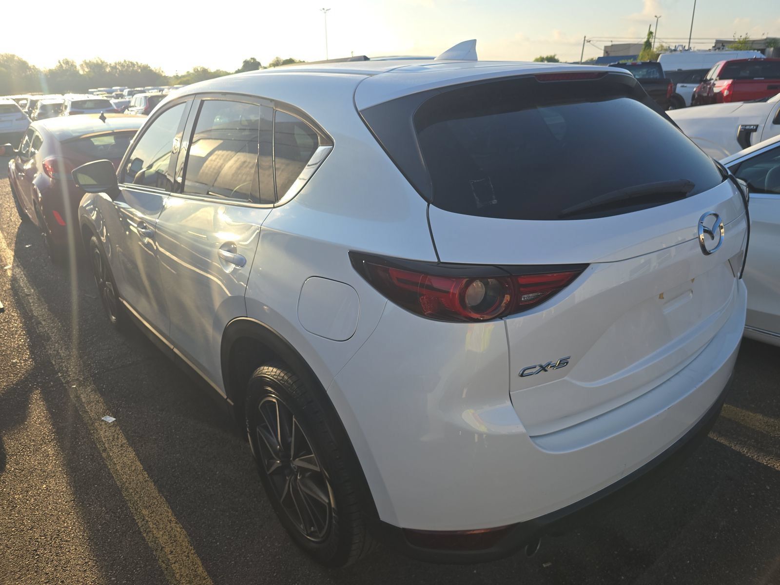 Used 2018 MAZDA CX-5 Grand Touring FWD image 2