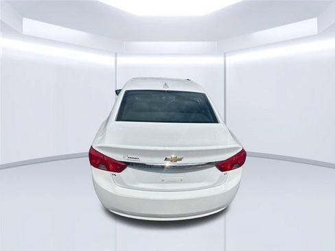 Used 2020 Chevrolet Impala LT w/ LT Convenience Package FWD image 4