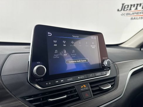 Used 2025 Nissan Altima 2.5 SV FWD image 17