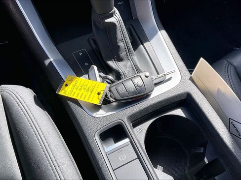 Used 2025 Audi Q3 2.0T Premium image 15