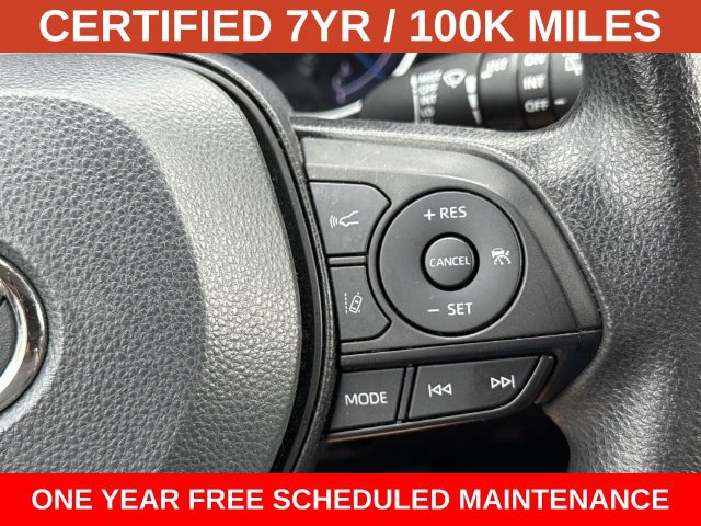 Used 2025 Toyota RAV4 XLE AWD/4WD image 23