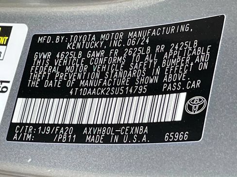 Used 2025 Toyota Camry SE FWD image 33