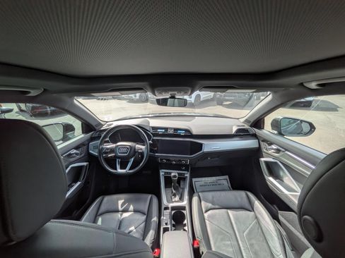Used 2019 Audi Q3 2.0T Premium AWD/4WD image 9