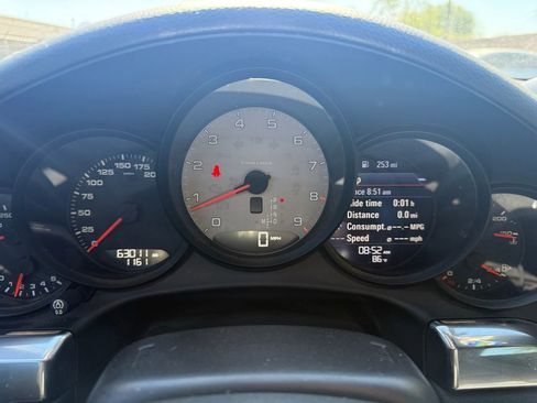 Used 2014 Porsche 911 Carrera 4S AWD/4WD image 13