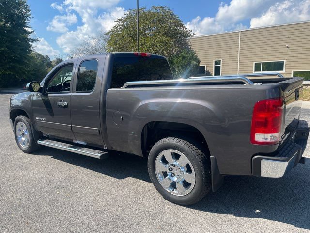 Used 2010 GMC Sierra 1500 SLE w/ (PDW) Pro Sport Package RWD image 3