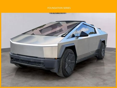 Used 2024 Tesla Cybertruck AWD Crew Cab image 2