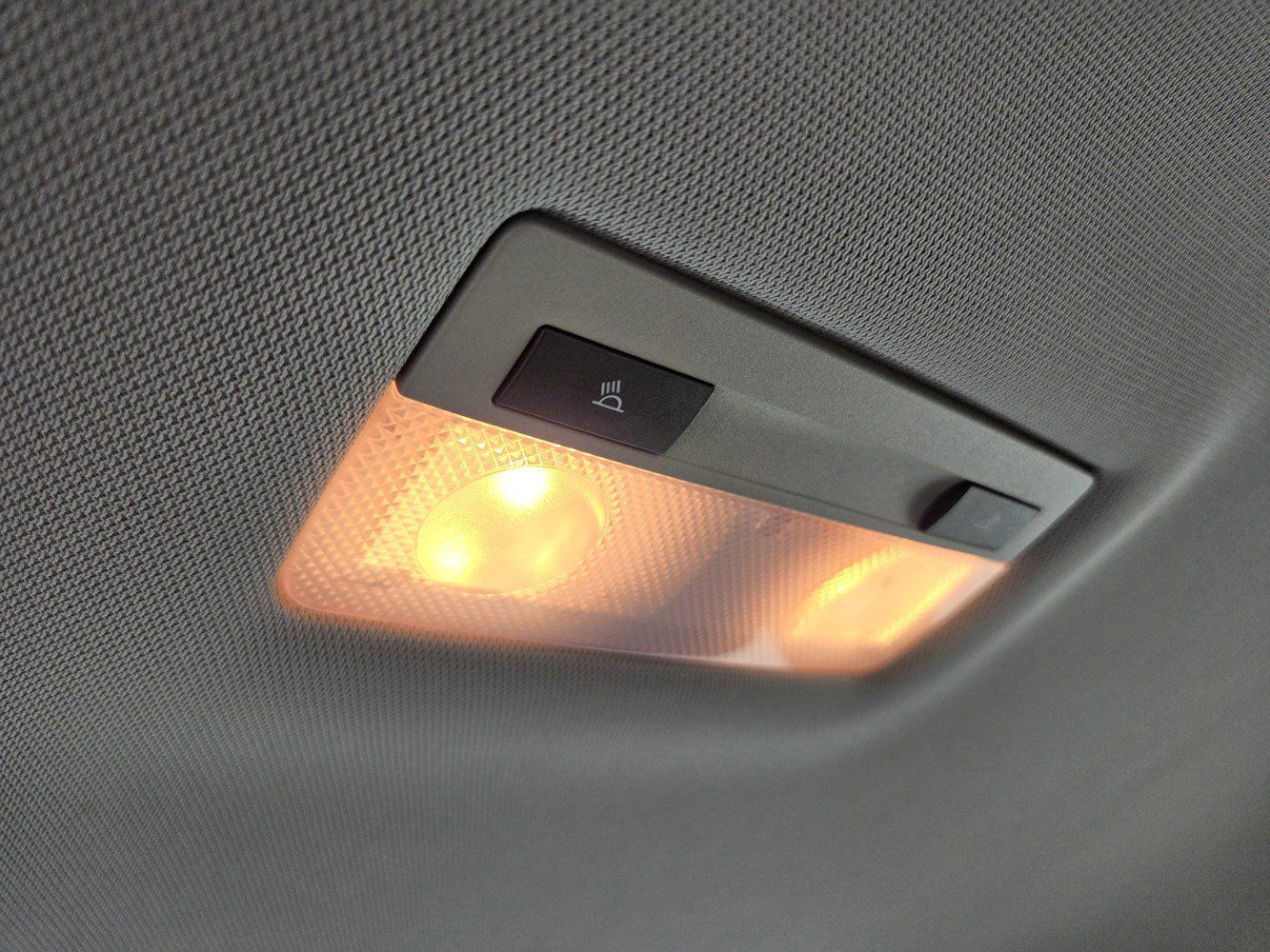 Used 2025 Chevrolet Malibu LT FWD image 28