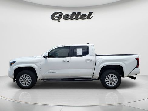 Certified 2025 Toyota Tacoma SR5 RWD image 10