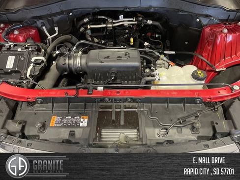 Used 2023 Ford Explorer XLT AWD/4WD image 26