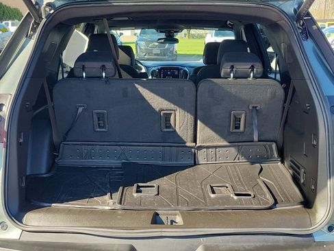 Certified 2023 Chevrolet Traverse LT image 5
