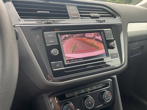 Used 2018 Volkswagen Tiguan S FWD image 20