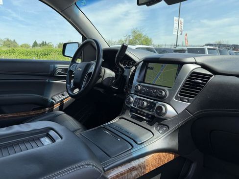 Used 2015 Chevrolet Suburban LTZ AWD/4WD image 22