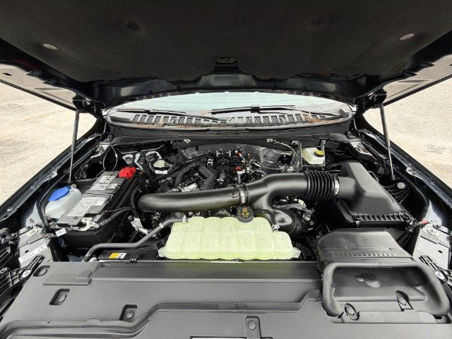 New 2025 Lincoln Navigator Reserve AWD/4WD image 28