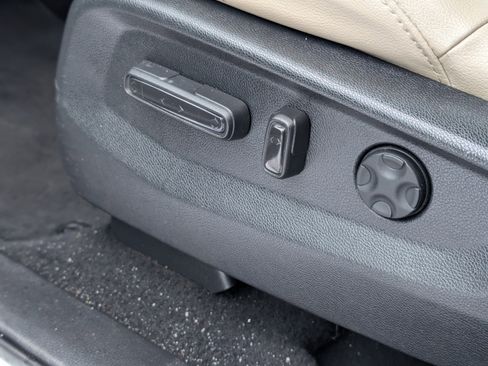 Used 2017 Honda CR-V Touring image 33