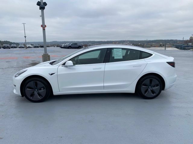Used 2020 Tesla Model 3 Standard Range Plus RWD image 5
