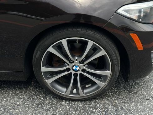 Used 2017 BMW 230i Convertible image 17