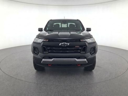 Used 2024 Chevrolet Colorado Trail Boss w/ Advanced Trailering Package AWD/4WD image 5