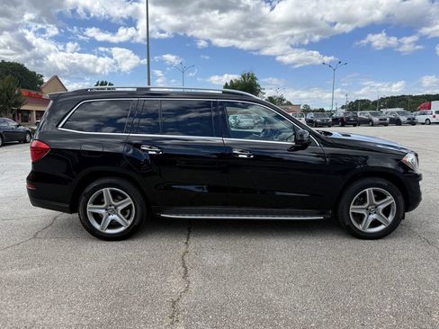 Used 2015 Mercedes-Benz GL 450 4MATIC image 5