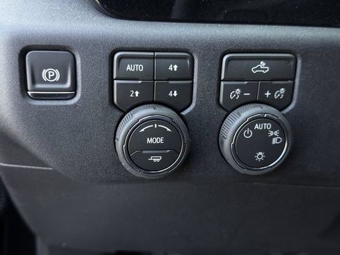 New 2026 Chevrolet Silverado 1500 LT AWD/4WD image 17