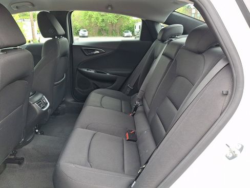 Used 2024 Chevrolet Malibu LT FWD image 10