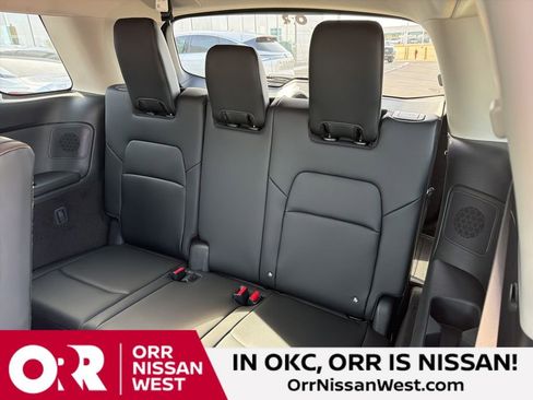 New 2026 Nissan Pathfinder Platinum image 16