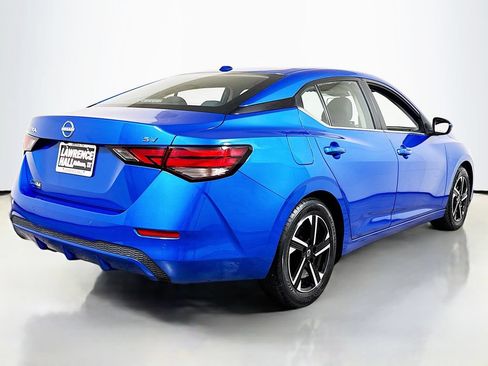 Used 2024 Nissan Sentra SV FWD image 4
