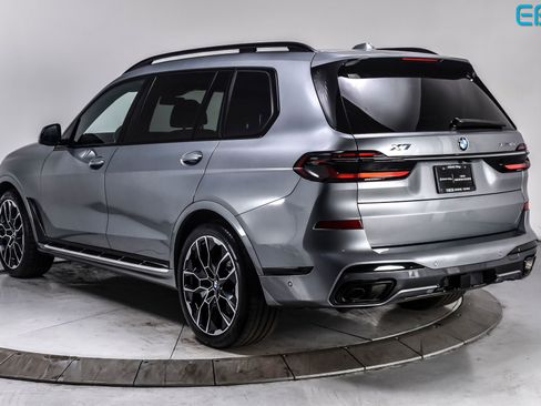 Used 2023 BMW X7 xDrive40i w/ Executive Package AWD/4WD image 4