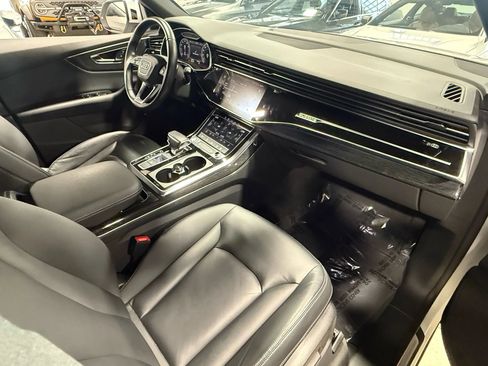 Used 2019 Audi Q8 Premium w/ Convenience Package image 8